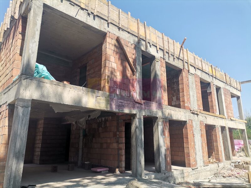 Vanzare case individuale 2025, 4 camere, in zona bd 1Decembrie 1918